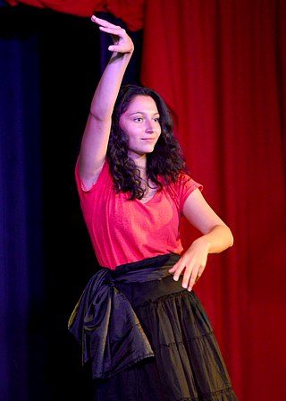 Cours Danse Créative, Vacances en famille, Danse collective en ligne